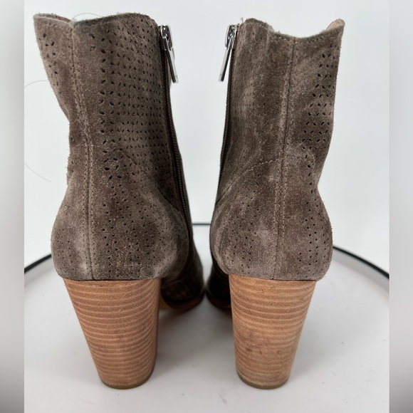 MARC FISHER GRAY SUEDE IDAIRE BOOTS WITH BOX, ANKLE BOOTS WITH INSIDE‎ ZIPPER - Picture 5 of 9